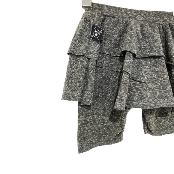 NUNUNU Skirted shorts - Picture 2 of 4